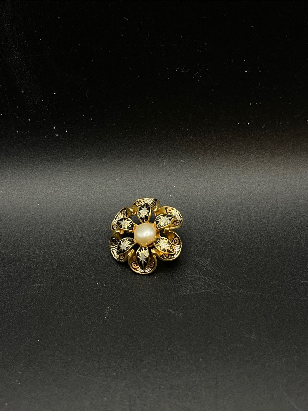 Vintage Damascene Floral Brooch Scarf Pin Faux Pearl Black Gold Starburst - Picture 11 of 12